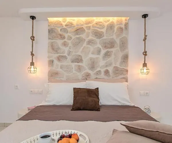 Geolenas - Naxian Old Agora *