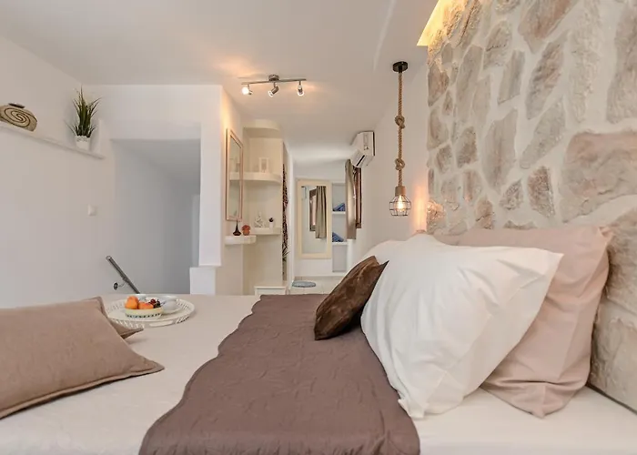 Geolenas - Naxian Old Agora